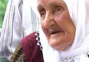 Zaide-Hasani-Plaka-me-e-moshuar-shqiptare