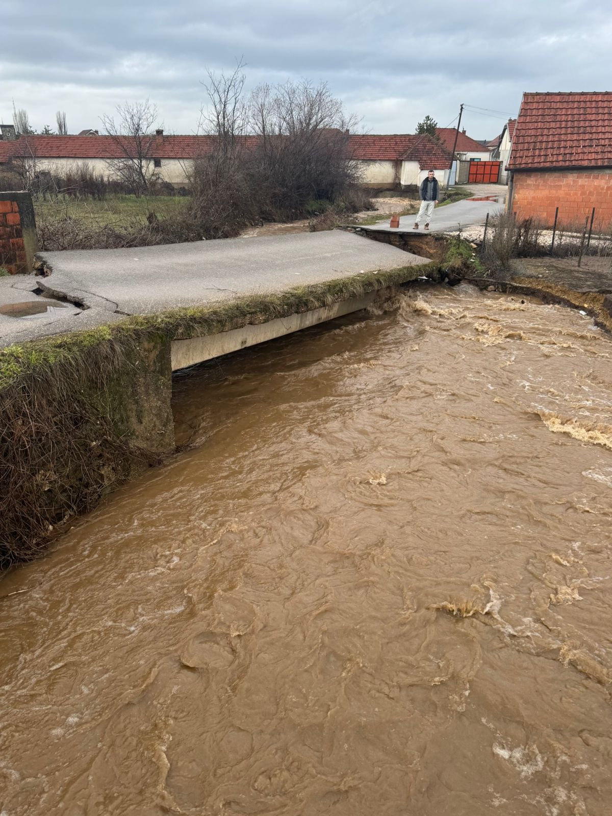 Komuna e Lipjanit  Gjendja është rënduar si pasojë e reshjeve të vazhdueshme të shiut