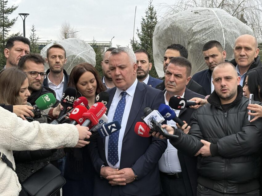 Ahmeti  Kuvendi i LDK së shqyrton vetëm dorëheqjen e Abdixhikut  jo garë për kryetar të ri