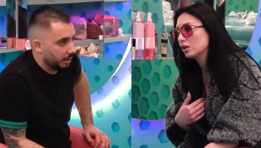  Mos ma thuaj më emrin  Keijsi debaton me Stelinën  Vazhdo fol nëpër cepa  bëhu si këta skuthat