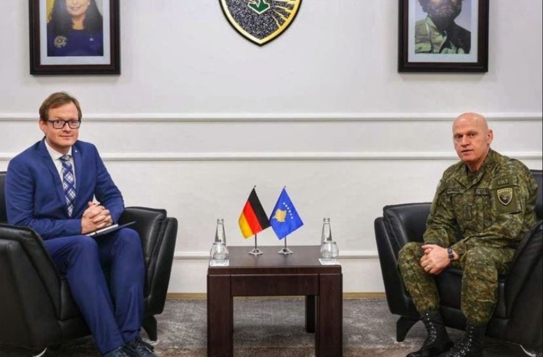 Zëvendësambasadori gjerman takon Jasharin  flasin për të ardhmen e FSK së