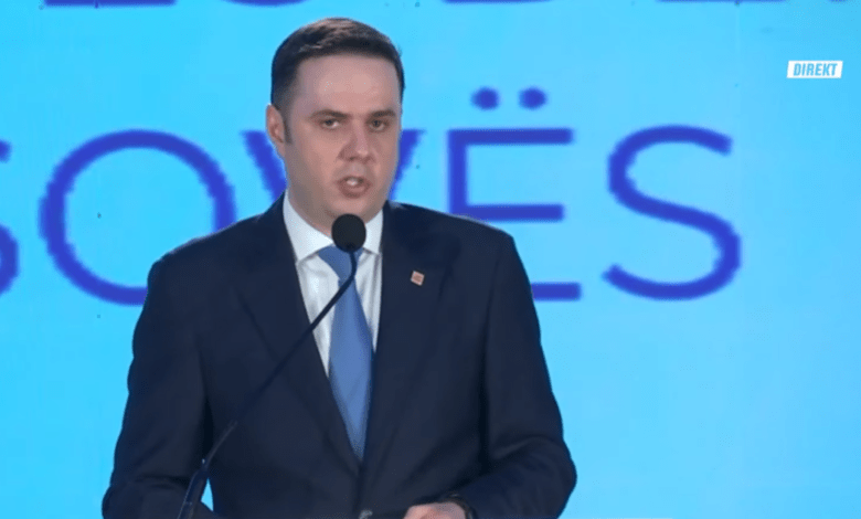 Abdixhiku  Urrejtësit e lexojnë epitafin e vdekjes së LDK së  herë na bëjnë multimilioner  herë të kapuar prej oligarkisë