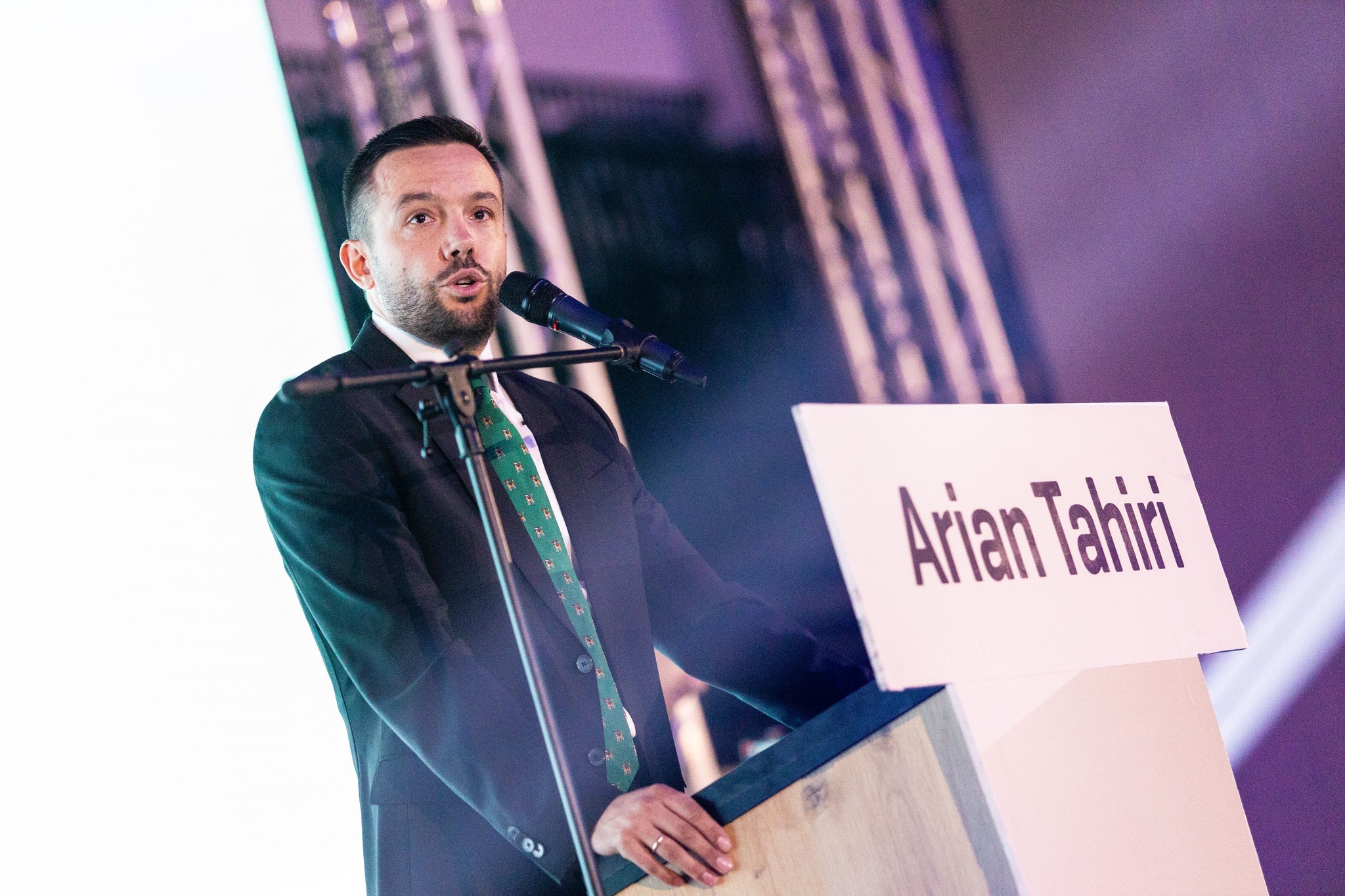 Gati 900 plus  Arian Tahirit iu shtuan më së shumti vota gjatë rinumërimit