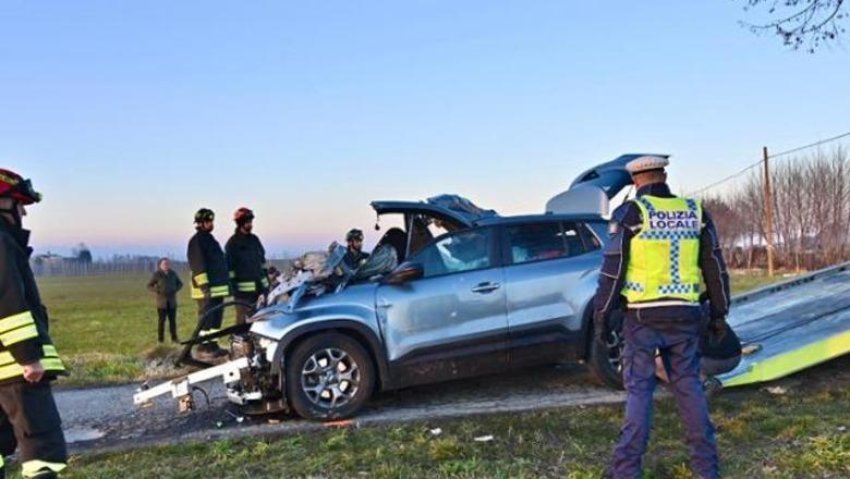 Aksident tragjik në Itali  Dy shqiptarë humbin jetën pas përplasjes me kamionin