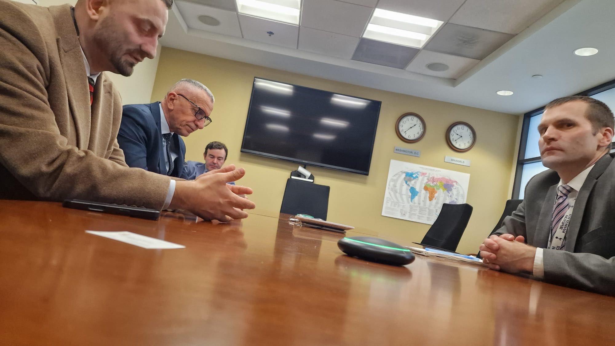 Diskriminimi  pasivizimi i adresave  Kamberi  Kur Beogradi mohon problemin  ne e ndërkombëtarizojmë