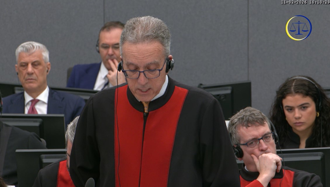 Misetiq godet fort Prokurorinë  Kur shikohen argumentet e tyre  është si të shihet ndonjë analizë e shkruar e ndonjë filmi e dikuj që s e ka parë filmin